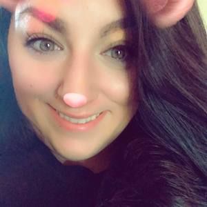 Meet your Posher, Alicia